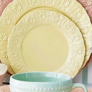 Set of 4 Deartis Portugal Stoneware Floral Salad Dessert Plates